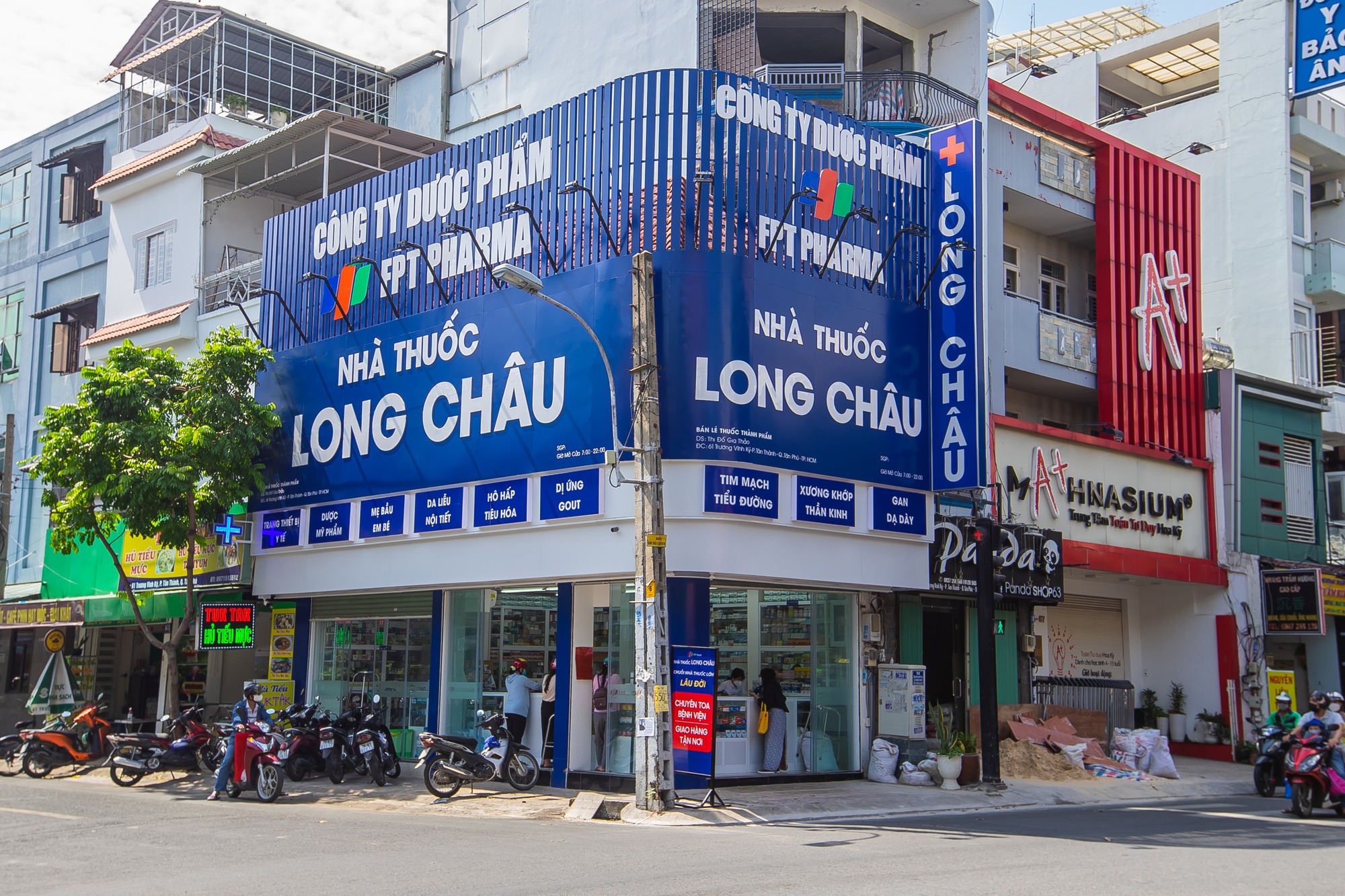 Nhà thuốc Long Châu – Hệ thống bán lẻ NMN
