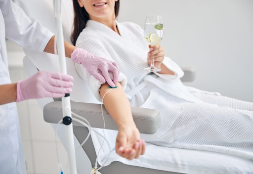 Tiêm truyền tĩnh mạch